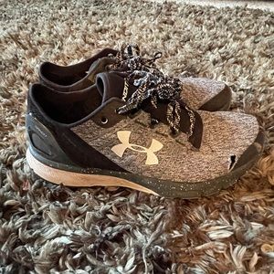 Under armour tennis shoes